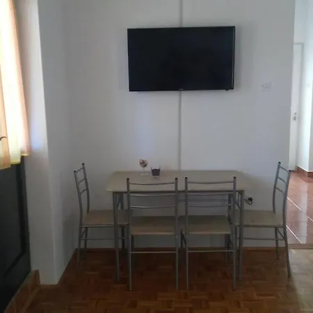 House Ana